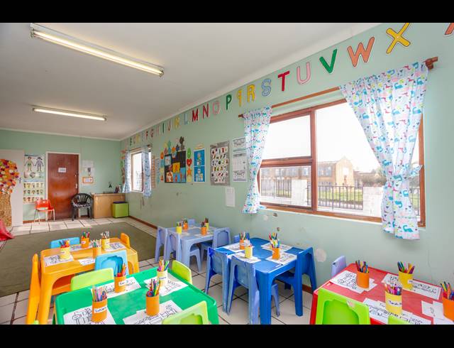 340M² BUSINESS FOR SALE IN NORTHPINE